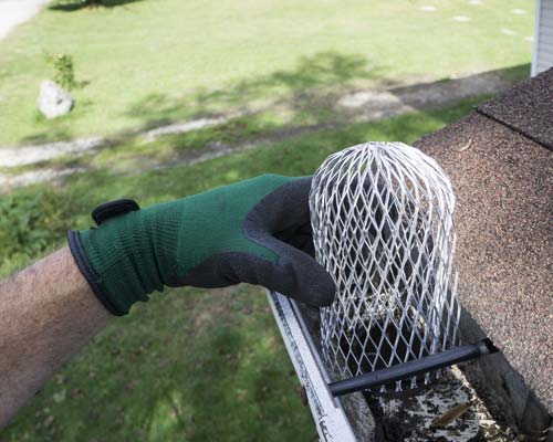 Cleaning tool used on gutter